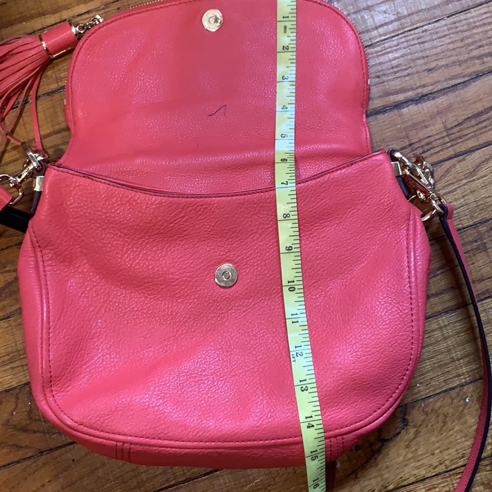 Authentic Michael Kors Leather Crossbody purse - Picture 9 of 11